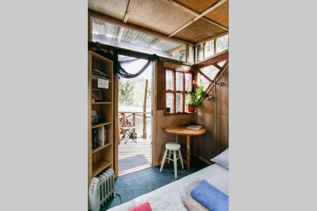 The Treehut At The Rabbithole, Upper Hutt Hotell Akatarawa Exteriör bild